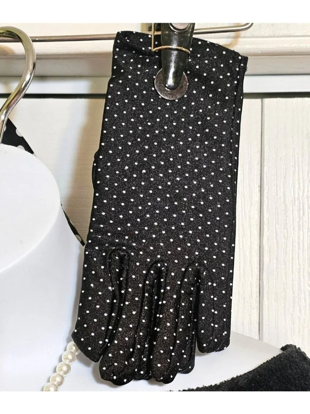 Poodle Skirt Costume Girls 8-10 50s Sock Hop Petticoat Glasses Gloves Pearls - Picture 8 of 10
